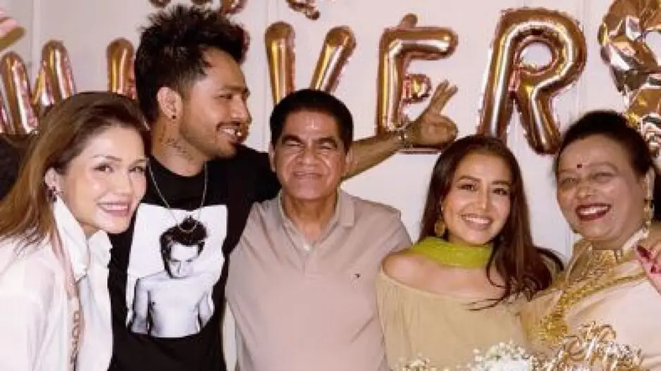 Sonu Kakkar reunites with siblings Neha and Tony Kakkar, says, 'Love is the answer...'