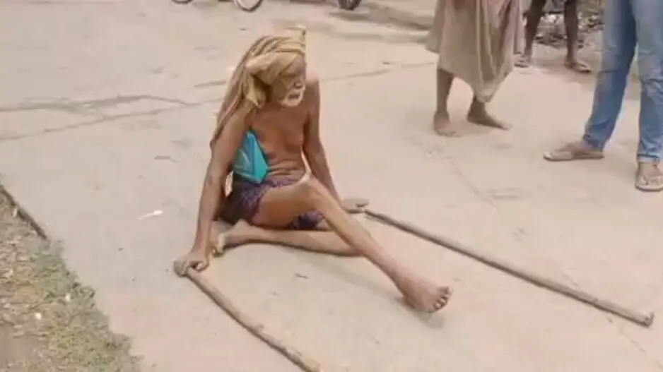 80-year-old man crawls to panchayat office to avail old-age pension in Kendrapara