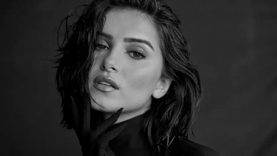 Too hot to handle: Tara Sutaria sets internet ablaze with new bold photoshoot