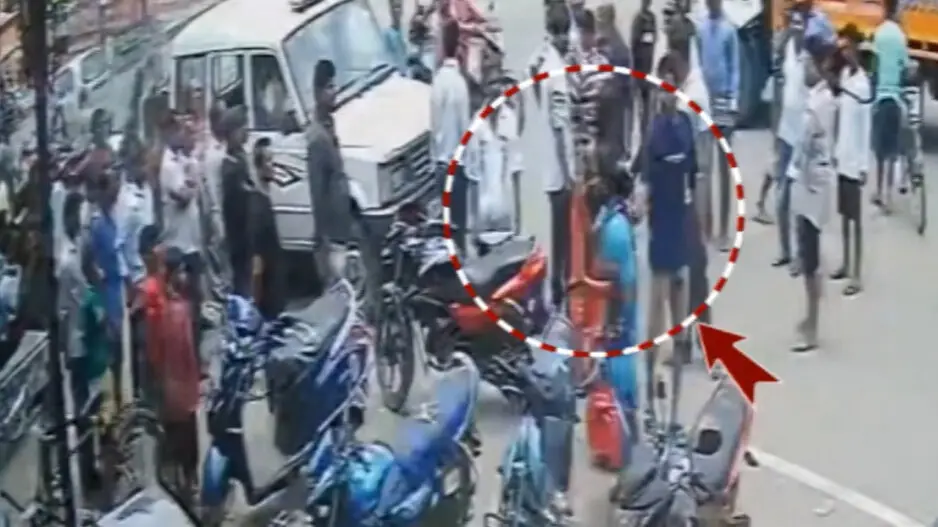 Traffic police personnel attacked by transgender persons in Odisha's Bargarh, 2 detained
