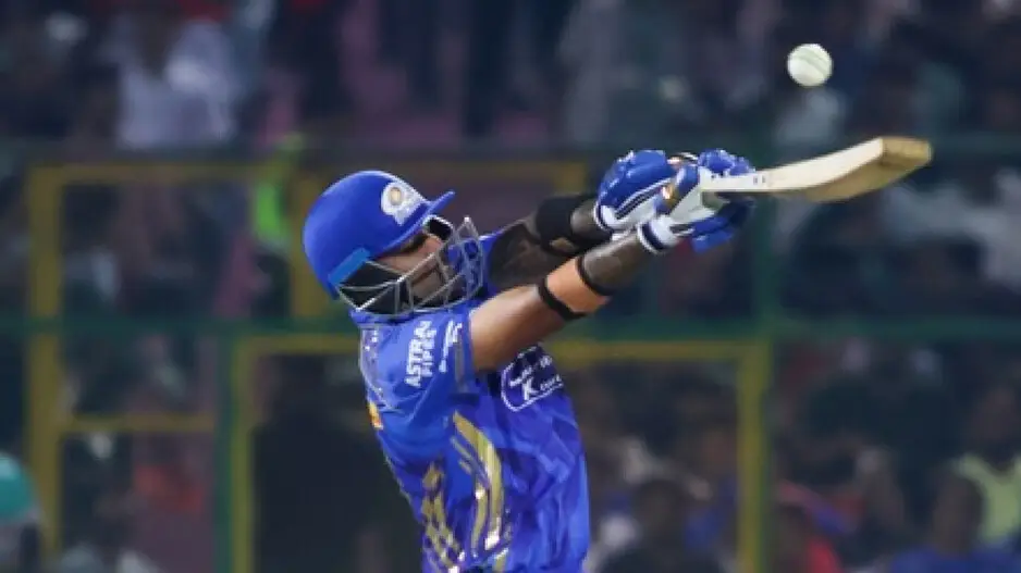 Suryakumar breaks Tendulkar's record as MI post 184/7 against PBKS