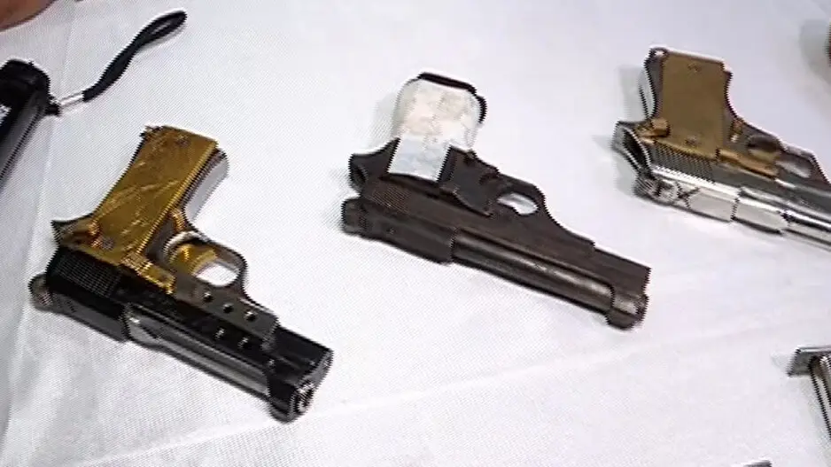 Rourkela Police seize firearms, mobile phones & illegal weapons; 6 criminals arrested