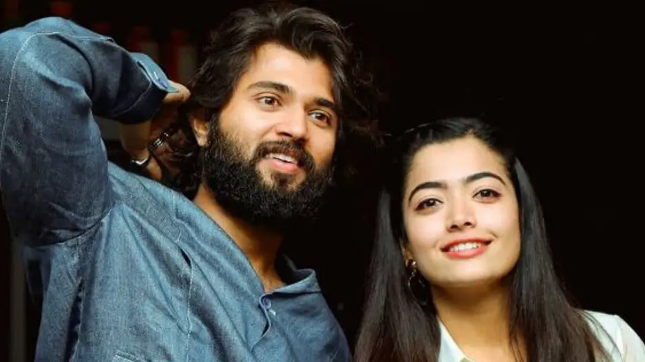 'Lovebirds' Vijay Deverakonda and Rashmika Mandanna spotted in same car; watch