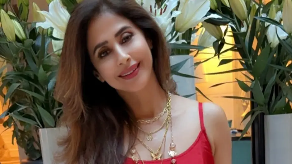 Procedures or AI? Urmila Matondkar looks unreal in her latest clicks; Check