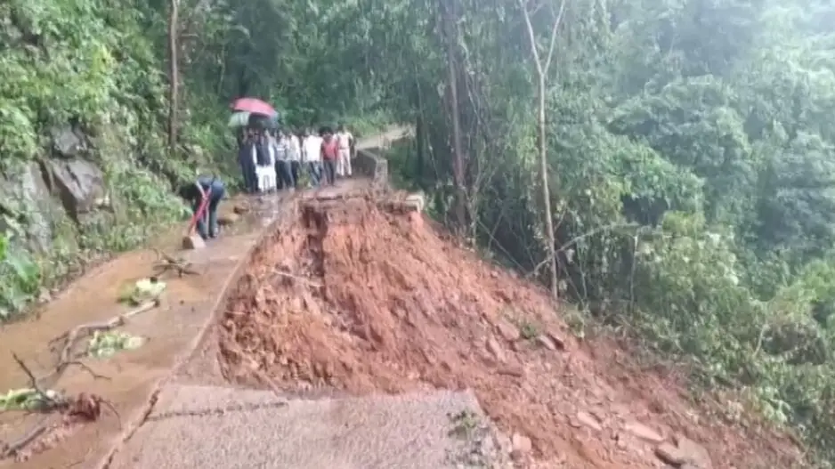Rain-triggered landslide severs connectivity to 3 Gram Panchayats in Odisha’s Similipal