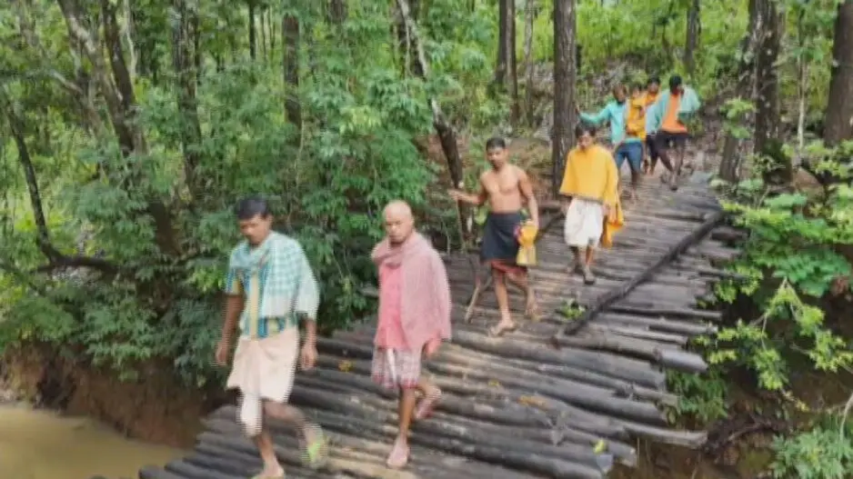 Risking it all: Odisha villagers cross dangerous makeshift bridge