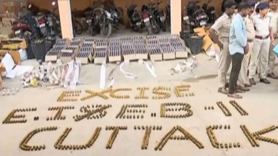 Fake foreign liquor worth Rs 77L seized in Odisha