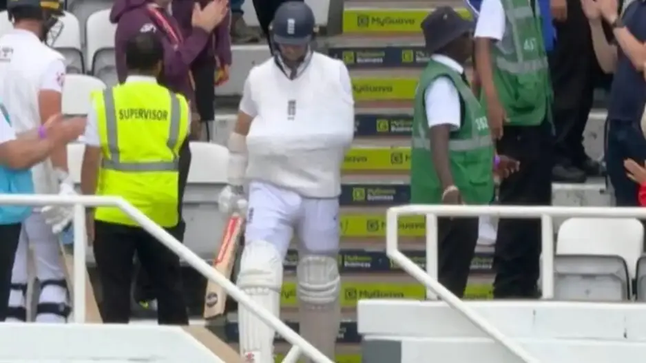 Ind vs Eng 5th Test: Chris Woakes braves dislocated shoulder, bats while wearing a sling- watch