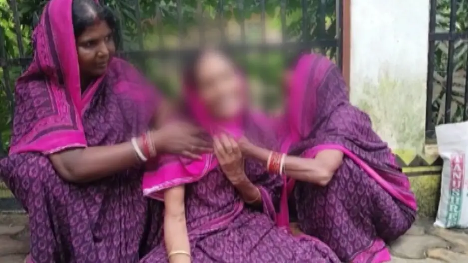 Widowed woman protests outside Odisha police station over missing minor daughter