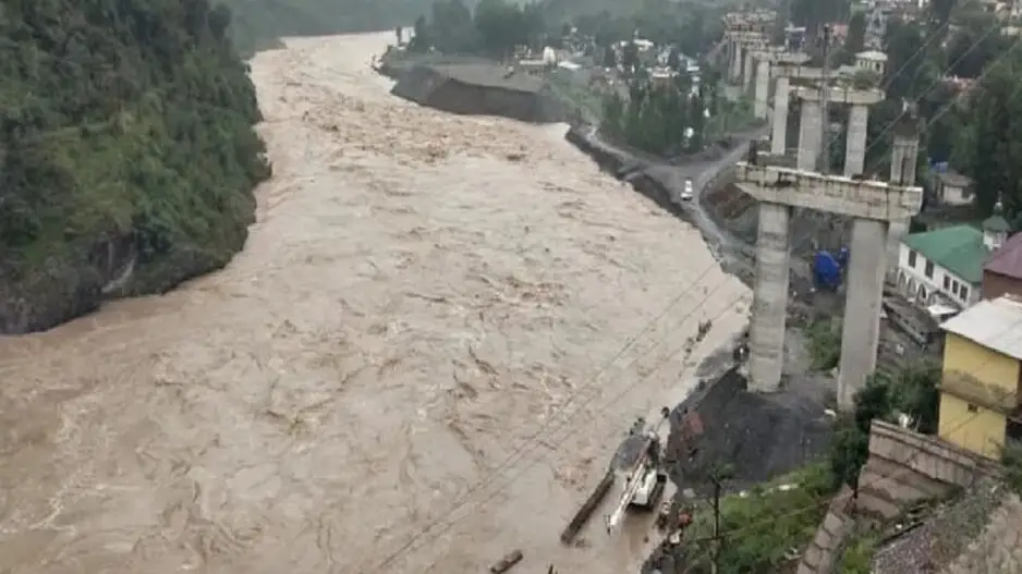 Massive cloudburst in J-K's Kishtwar; 20 killed, 98 rescued so far