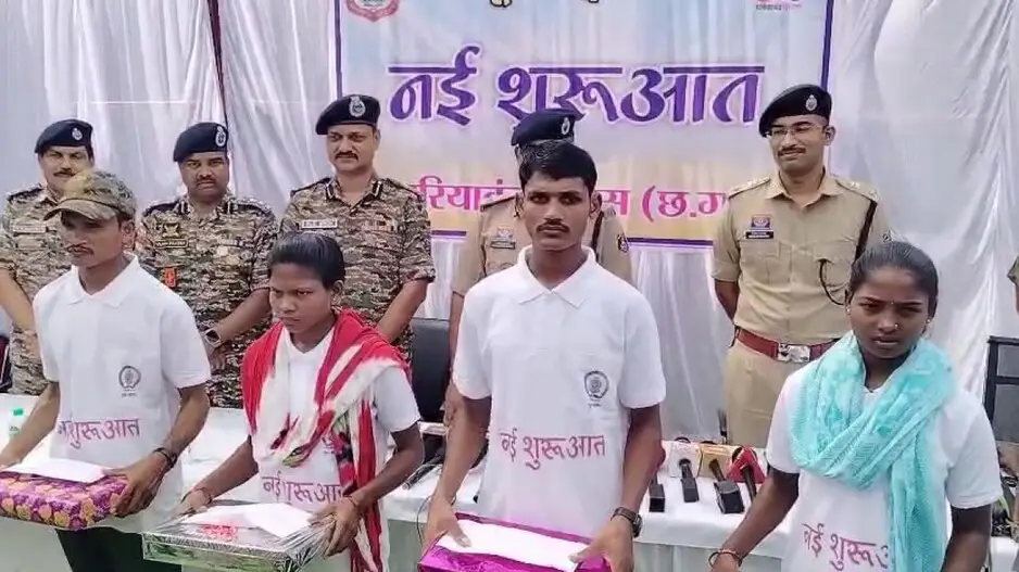 Major blow to Maoists: 4 key Odisha–Chhattisgarh operatives surrender with huge cache of arms