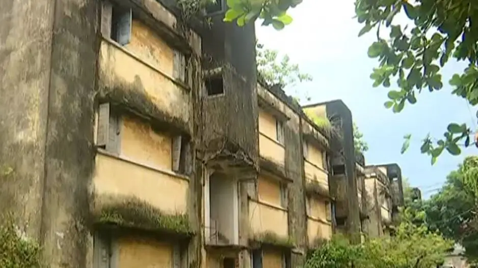 221 buildings in Cuttack unsafe to live, HC orders demolition