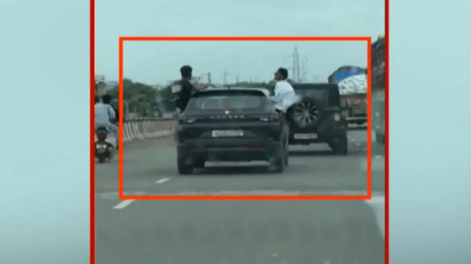 Stunt in car on Bhubaneswar Highway proves costly; Rs 10,000 fine imposed