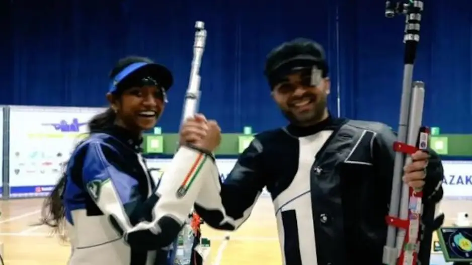 Arjun-Elavenil pair bags 10m air rifle mixed team gold