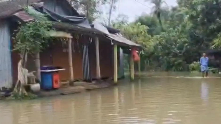 Baitarani, Subarnarekha rivers cross danger mark, floods hit Balasore, Bhadrak