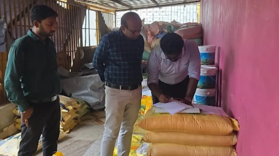 Fertiliser shortage row: 62 bags seized in Ganjam raid amid black marketing allegations