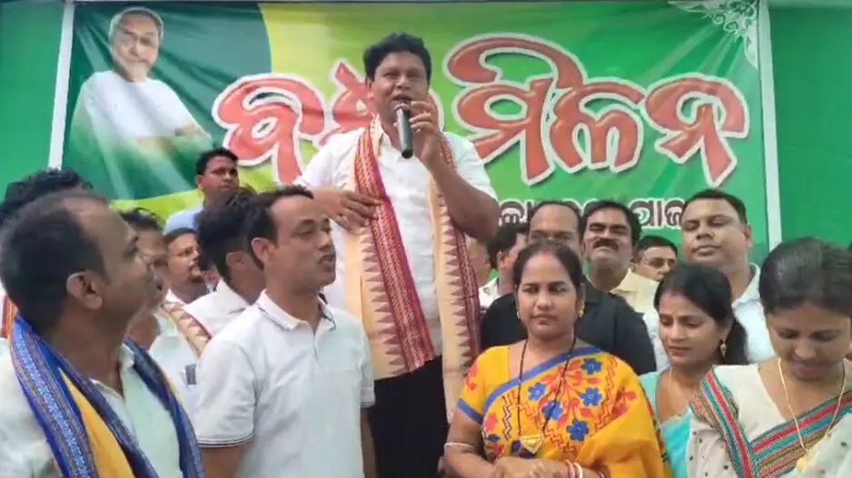 Former Jajpur MLA Bobby Das hints at political comeback in Korei