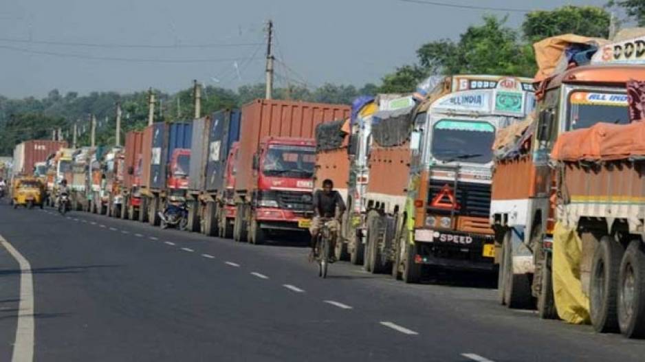 Parking of goods trucks prohibited on national highways by Odisha’s Jajpur administration